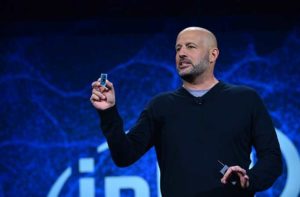 Gregory Bryant, Intel senior vice president in the Client Computing Group, displays a “Lakefield” reference board during Intel Corporation’s news event at CES 2019 on Jan. 7, 2019, in Las Vegas. Lakefield features a hybrid CPU architecture with Intel’s Foveros 3D packaging technology. Intel displays how its technology is the foundation for the world’s most important innovations and advances at CES 2019 from Jan. 8-11 in Las Vegas. (Credit: Walden Kirsch/Intel Corporation)