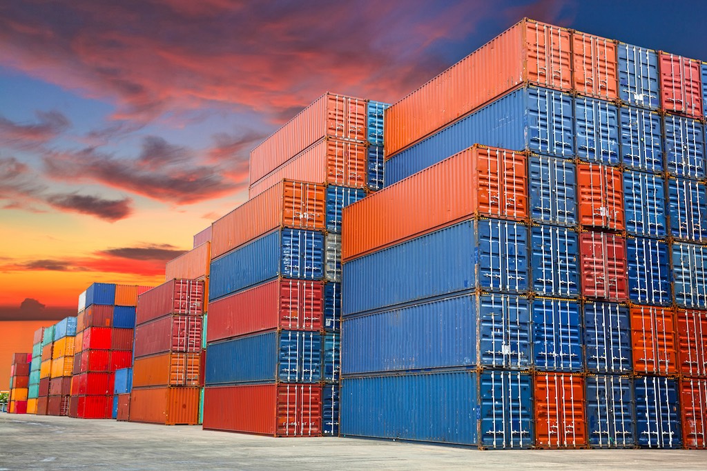 From VMs to Containers (and a background of Software)